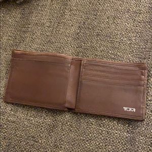 tumi wallet brown